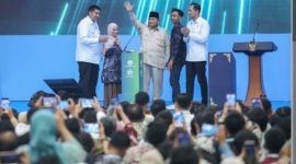 Presiden Prabowo Subianto,  menghadiri acara Akad Massal 62.710 Unit KPR Rumah Subsidi dan KUR Perumahan di Perumahan Puri Delta City Side, Desa Siwatu, Kecamatan Wono tunggal, Kabupaten Batang, Kamis (30/7/2026).