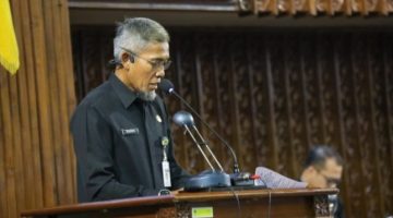 Sekretaris Daerah (Sekda) Jawa Tengah, Sumarno, mewakili Gubernur Jateng Ahmad Luthfi dalam Rapat Paripurna DPRD Jateng, di Gedung Berlian, Semarang, Kamis (30/7/2026).