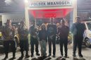 Shely Visesa (tengah), remaja asal Sukabumi yang dilaporkan hilang
ditemukan dalam keadaan selamat di wilayah Kecamatan Mranggen, Kabupaten Demak, Minggu (2/8) malam.