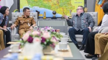 Chairman PBT, Stephen Wilmot
melakukan audiensi dengan Gubernur Jawa Tengah, Ahmad Luthfi, di kantor gubernur, Senin (3/8/2026).