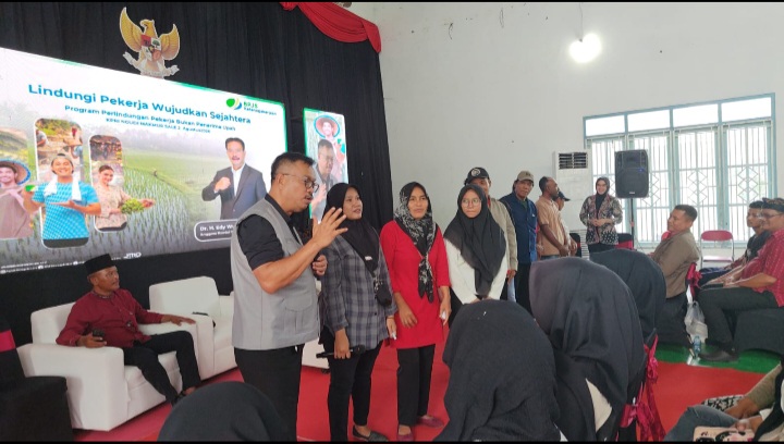 Anggota Komisi IX DPR RI, Edy Wuryanto, dalam acara sosialisasi BPJS Ketenagakerjaan di Kecamatan Sale, Kabupaten Rembang, Minggu (2/8/2026).