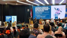 Ratusan peserta mengikuti Seminar Kebangsaan bertajuk “Nasionalisme dan Geopolitik: Urgensi dan Metode Pembelajaran untuk Gen-Z di Era Demokrasi Digital” di Auditorium FIMENA FISIP UNDIP, Rabu (5/8).