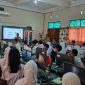 Para SMAN 2 Mranggen mengikuti pelatihan pemahaman kecerdasan buatan atau Artificial Intelligence (AI) yang digelar Polres Demak, Senin (21/9/2026).