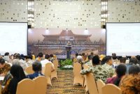 Kepala OJK Provinsi Jawa Tengah dan DIY, Hidayat Prabowo memberikan sambutan di acara Forum Pemegang Saham Pengendali (PSP) BPR/BPRS Se-Jawa Tengah dan DIY Tahun 2026 yang diselenggarakan OJK Provinsi Jawa Tengah dan DIY di Yogyakarta, Rabu (23/9).