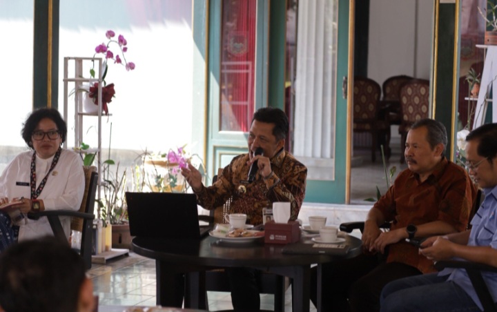 Audiensi dan Sinergi Pengembangan Ekonomi Lokal Berbasis Potensi Pangan, di Pendopo Belakang Kabupaten Wonosobo, Jumat (25/9/2026).
