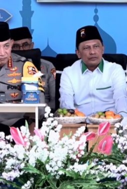 Hadiri Ngaji Kebangsaan, Kapolri Ajak  Masyarakat Jaga Persatuan dan Kebersamaan