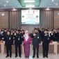 Bupati Demak, Eisti’anah (tengah) bersama 24 Pejabat Administrator dan Pengawas yang baru dilantik di Gradhika Bina Praja Kabupaten Demak, Senin (28/9/2026).