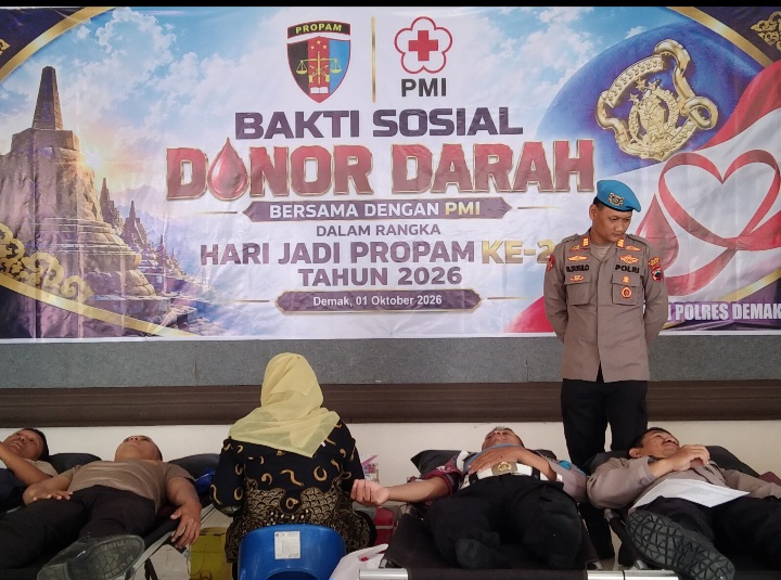 Bakti sosial donor darah memperingati Hari Jadi Propam Polri ke-24 Tahun 2026, digelar Polres Demak, Kamis (1/10/2026).