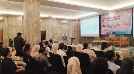 Masyarakat Kabupaten Rembang antusias mengikuti konsultasi dan seminar program hamil (Promil) sehari yang siselenggarakan RS Telogorejo Semarang, di Pollos Hotel and Gallery Rembang, Minggu (4/10/2026).