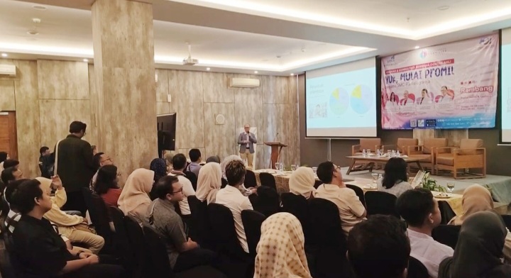 Masyarakat Kabupaten Rembang antusias mengikuti konsultasi dan seminar program hamil (Promil) sehari yang siselenggarakan RS Telogorejo Semarang, di Pollos Hotel and Gallery Rembang, Minggu (4/10/2026).