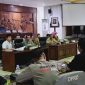 Audiensi sejumlah organisasi kemasyarakatan (ormas) di Ruang Rapat Paripurna DPRD Rembang, Senin (5/10). 