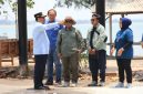 Bupati Rembang, Harno meninjau kawasan Pantai Binangun, Kecamatan Lasem, Kamis (8/10/2026).