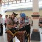Kapolres Demak, AKBP Arrizal Samelino Gandasaputra, memimpin upacara serah terima jabatan (sertijab) Kepala Satuan Lalu Lintas (Kasat Lantas) dan Kapolsek Mranggen di Pendopo Parama Satwika, Jumat (16/10/2026).