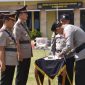 Kapolres Wonosobo, AKBP Ricky Pripurna Atmaja, memimpin upacara serah terima jabatan (sertijab) Kasatreskrim, Kasatintelkam, dan Kapolsek Kertek, serta pelantikan Kasiwas Polres Wonosobo, Sabtu  (17/10/2026). 