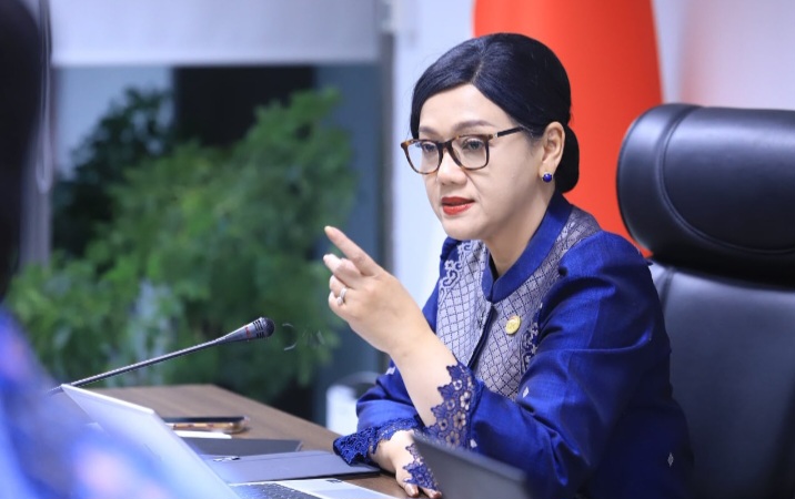 Friderica Widyasari Dewi (Ketua Dewan Komisioner OJK).
