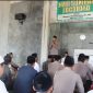 Wakapolres Demak, Kompol Yuniarto memimpin kegiatan Jumat Keliling (Jumling) di Masjid Haji Sukipan, Desa Jogoloyo, Kecamatan Wonosalam, Kabupaten Demak, Jumat (23/10/2026).