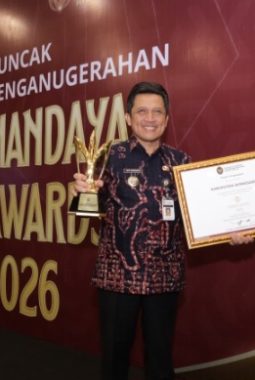 Tekan Kemiskinan Sebesar 0,22%, Wonosobo Raih Mandaya Awards 2026