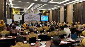Sosialisasi dan diskusi terarah (Focus Group Discussion/FGD), memperkuat penerapan Kawasan Tanpa Rokok (KTR) di Hotel Eagle Wonosobo, Selasa (27/10/2026).
