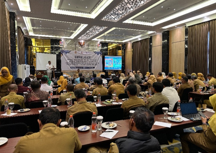 Sosialisasi dan diskusi terarah (Focus Group Discussion/FGD), memperkuat penerapan Kawasan Tanpa Rokok (KTR) di Hotel Eagle Wonosobo, Selasa (27/10/2026).